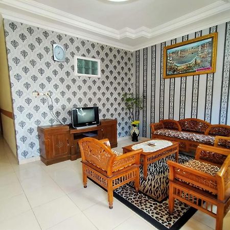 Villa Neza Sarangan Exterior foto